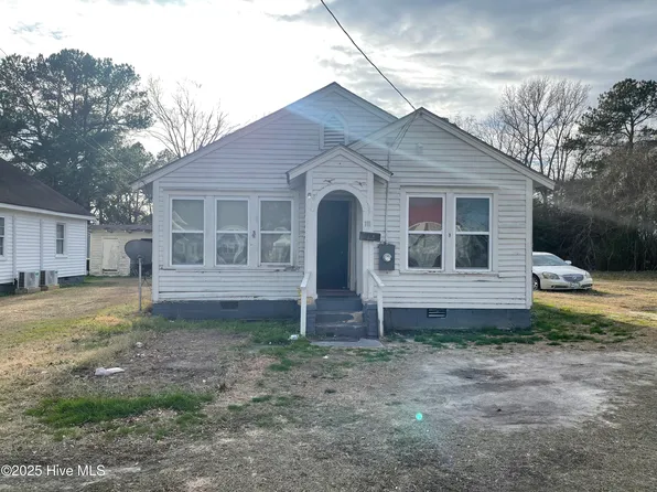 111 N Mccaskey Road, Williamston, NC 27892