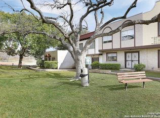 10875 Crown Vw, San Antonio, TX 78239