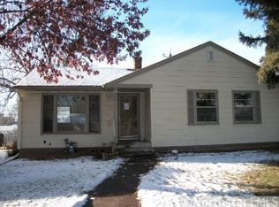 1657 Hazel St N, Saint Paul, MN 55119