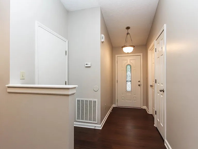 1327 Grand Canyon Cir — Photo 2