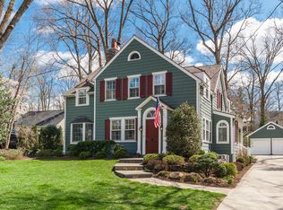 10 Blackburn Pl, Summit, NJ 07901