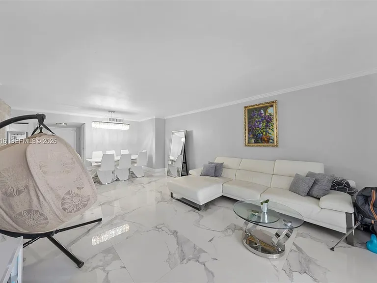 2500 Parkview Dr #2119 — Photo 6