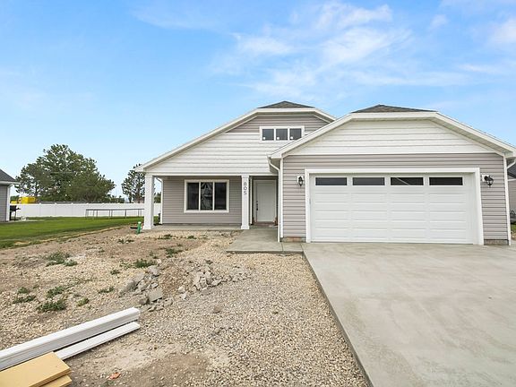 Finished home photos are representational images only. See sales agent for details.