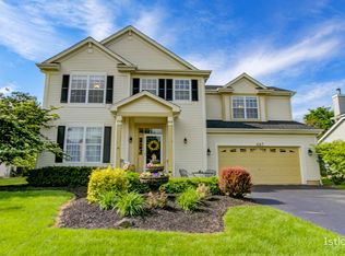 667 Vista Dr, Oswego, IL 60543