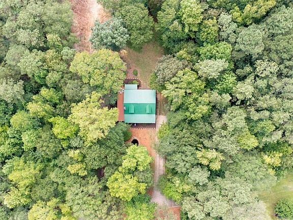 2nd image of 532 Poole Bridge Rd