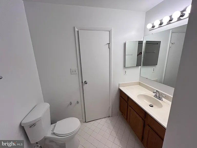 13303 Waterside Cir — Photo 36