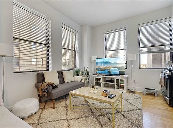 5th image of 4 Beacon Way APT 1014