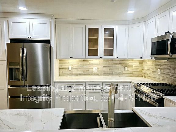 2nd image of 15457 Oakstone Dr
