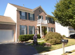 19963 Alexandras Grove Dr, Ashburn, VA 20147