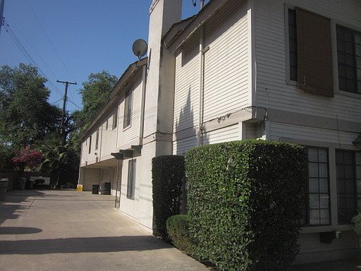 1st image of 113 W Cypress Ave #B