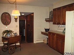 4th image of 38 Beechwood Dr