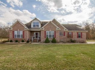 1005 Derryberry Farms Rd, Columbia, TN 38401