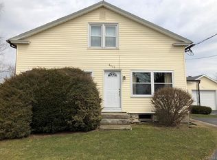 8465 Morganville Rd, Stafford, NY 14143