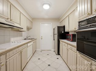 4735 Hedgemore Dr, Charlotte, NC 28209