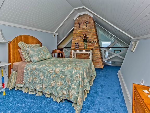 Loft Area 
