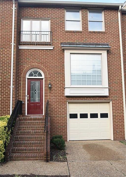 1st image of 14 Miles Cary Mews