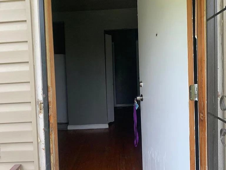 245 E Young Pl — Photo 21