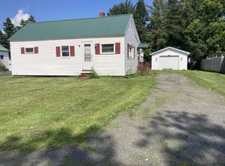 10 Braden St, Presque Isle, ME 04769
