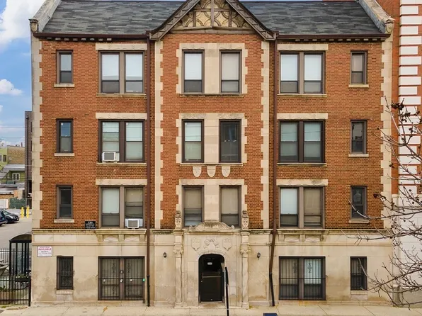 3345 N Marshfield Ave APT 202, Chicago, IL 60657