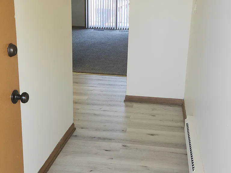 58 N Jane Dr #6 — Photo 3