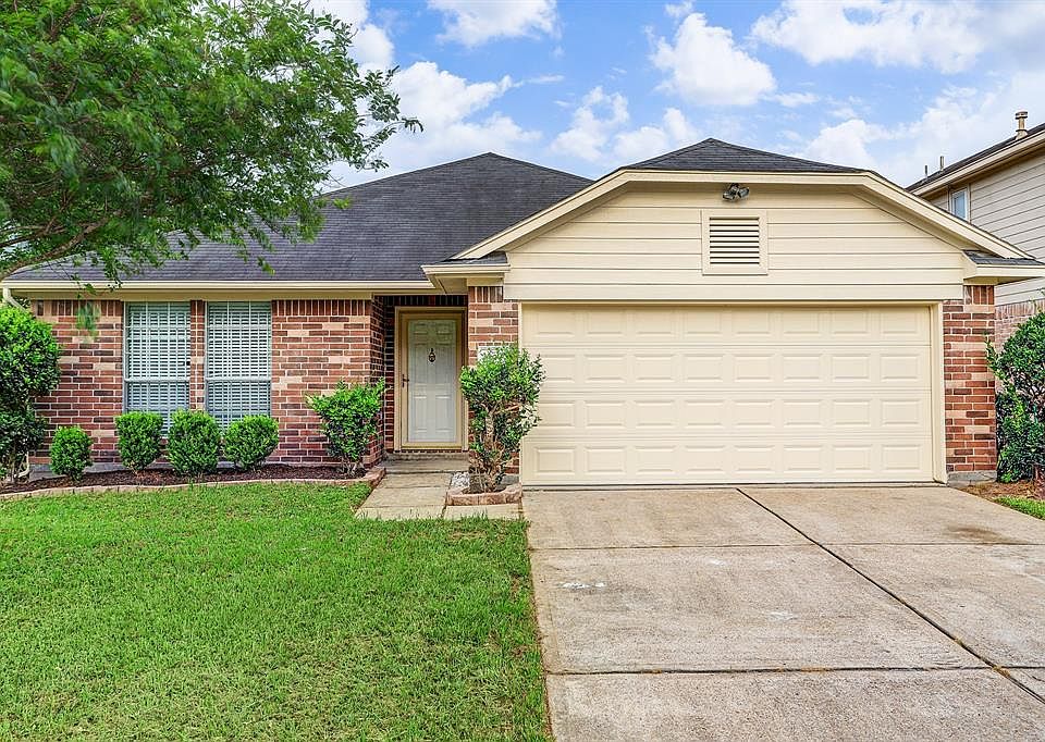 1st image of 14719 County Cress Dr