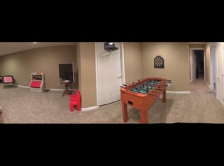 405 W Oak St, Danville, IA 52623