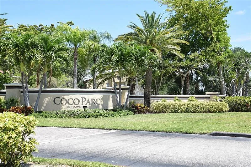 2 bed, 1.0 bath, 920 sqft, $2,000 — Photo 2