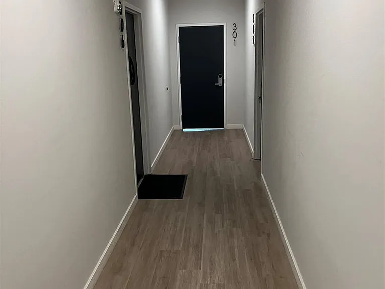 289 Main St #301 — Photo 8