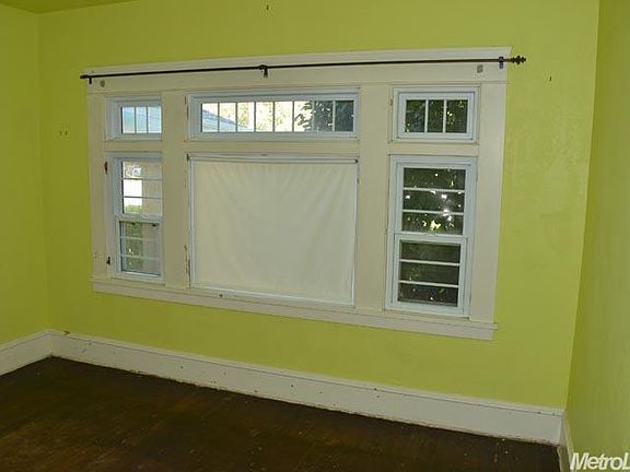4th image of 740 W Park St