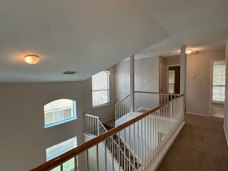5157 Hartson — Photo 20