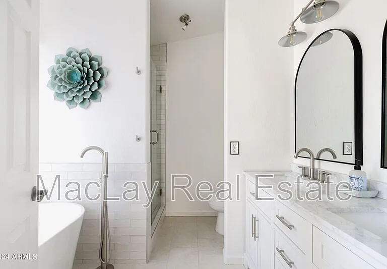 1233 E Sea Gull Dr — Photo 1