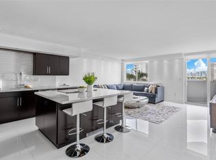 1621 Bay Rd APT 702, Miami Beach, FL 33139