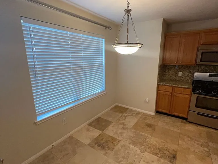 5523 Dapplewood Ln — Photo 6