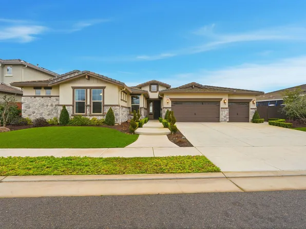 400 Ridge Creek Estates Way, Dinuba, CA 93618