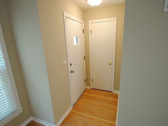 2nd image of 3305 Crain St