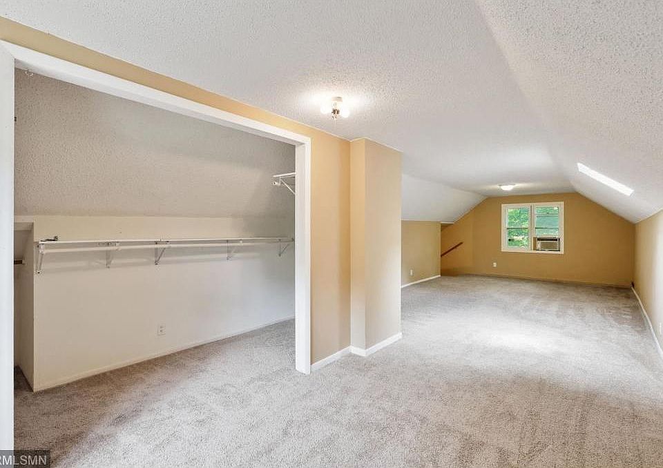1st image of 846 22nd Ave SE