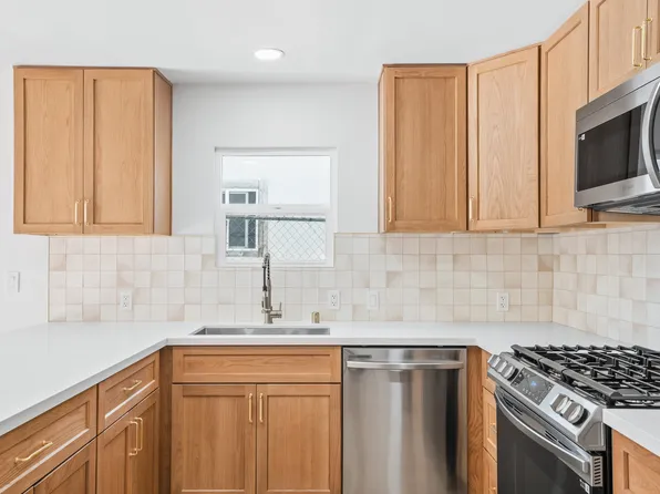 3837 37th St #B, San Diego, CA 92105