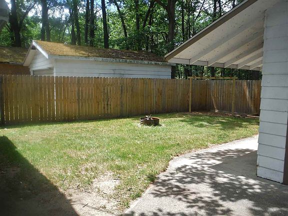4th image of 129 Cottage Dr
