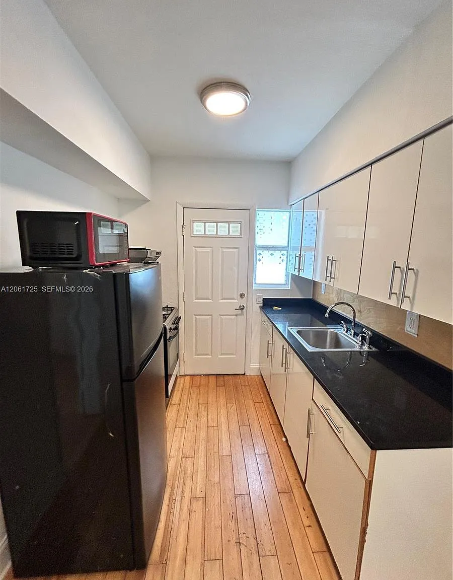 The Lofts At Tatum Condo — Photo 4