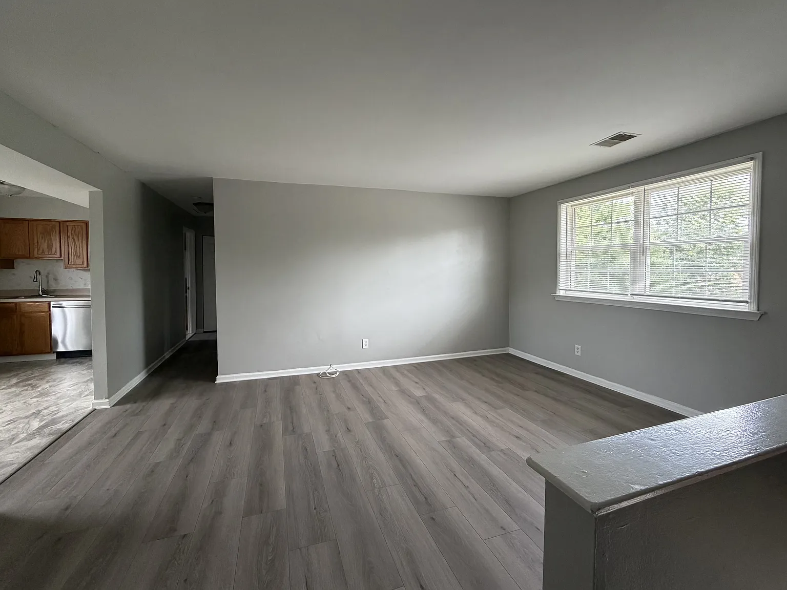 1 bed, 868 sqft, $1,700 — Photo 3