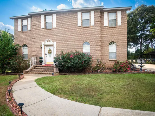 218 Brian St, Talladega, AL 35160