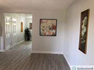 2775 6th St APT 4, Riverside, CA 92507