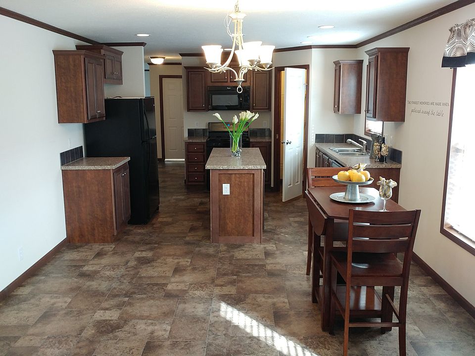 1st image of 19 Saint Pauls Dr