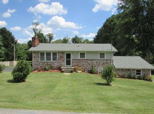 125 Archdale Dr, Kingsport, TN 37663