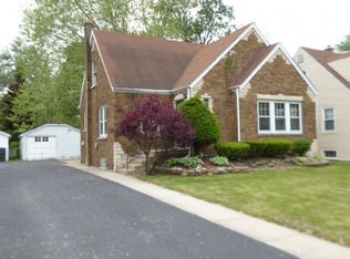 517 E 144th St, Dolton, IL 60419