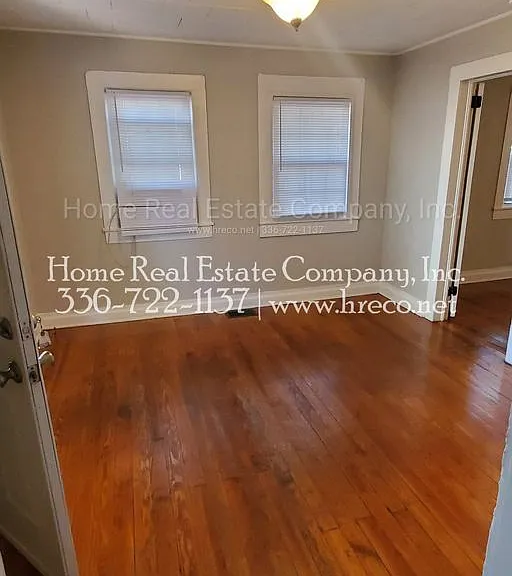 2712 Ludwig St — Photo 3
