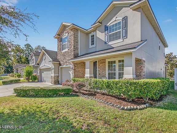 3rd image of 12256 SILVERTHORN Court