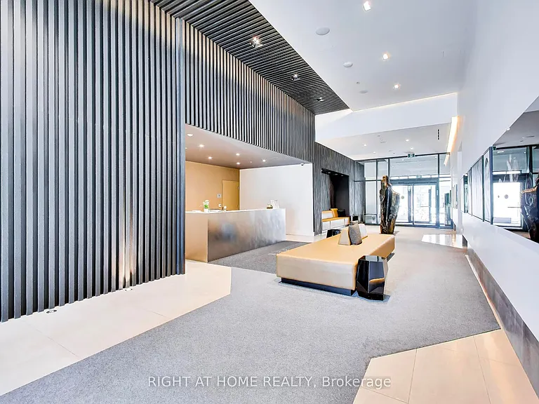 8868 Yonge St #208E — Photo 9