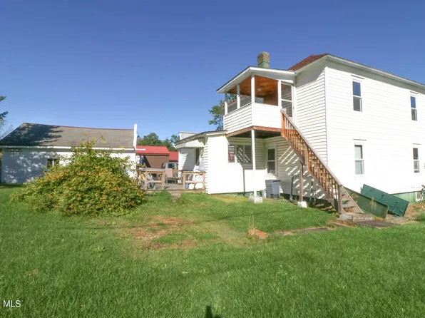 11 Blinn Street, Whitehall, NY 12887