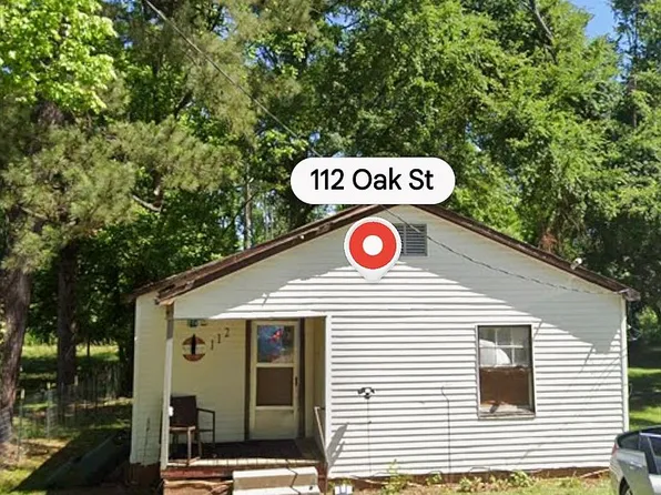 112 Oak St, Stamps, AR 71860